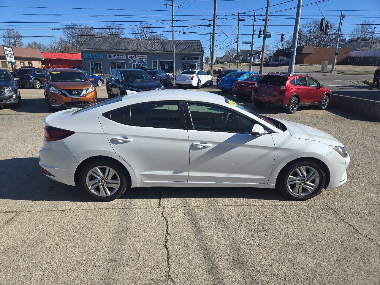 Hyundai Elantra SEL IVT 2020