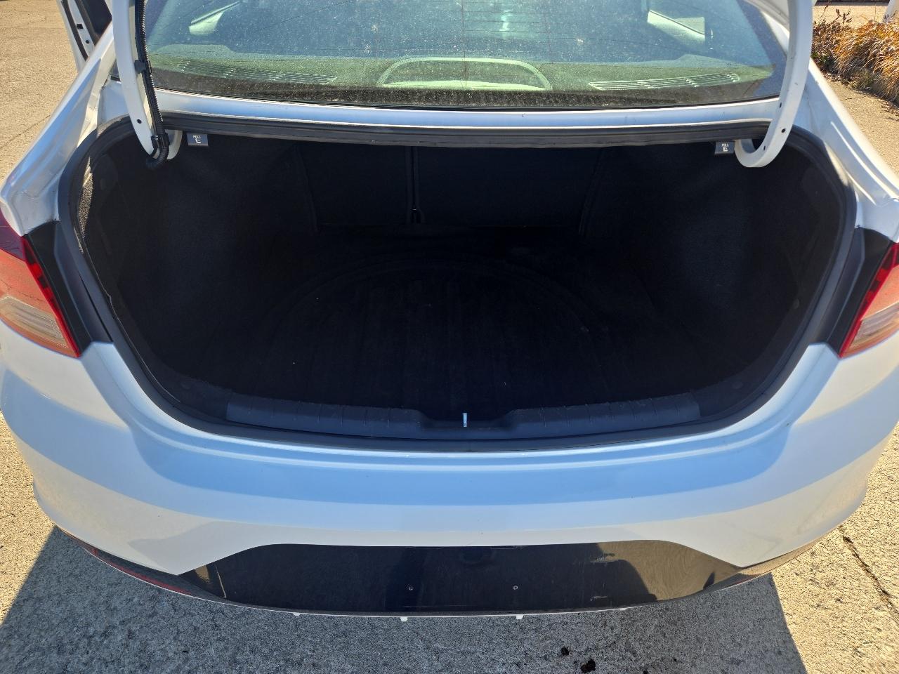 Hyundai Elantra SEL IVT 2020