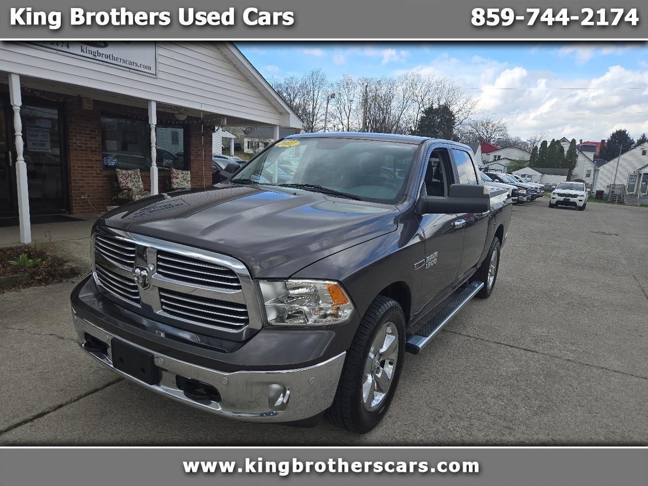 RAM 1500 Big Horn 4x4 Crew Cab 5'7" Box 2017