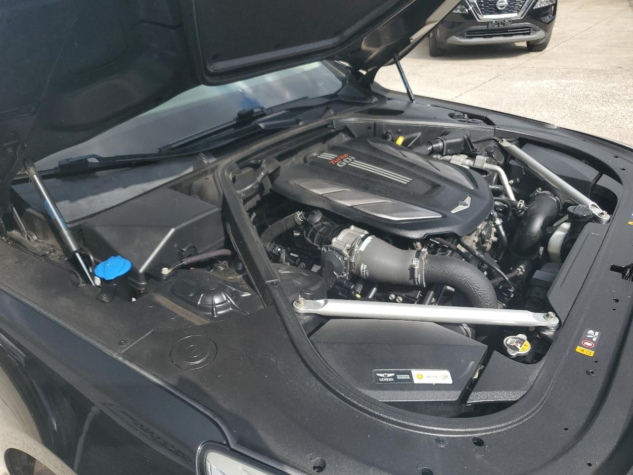 Genesis G90 3.3T Premium AWD 2017