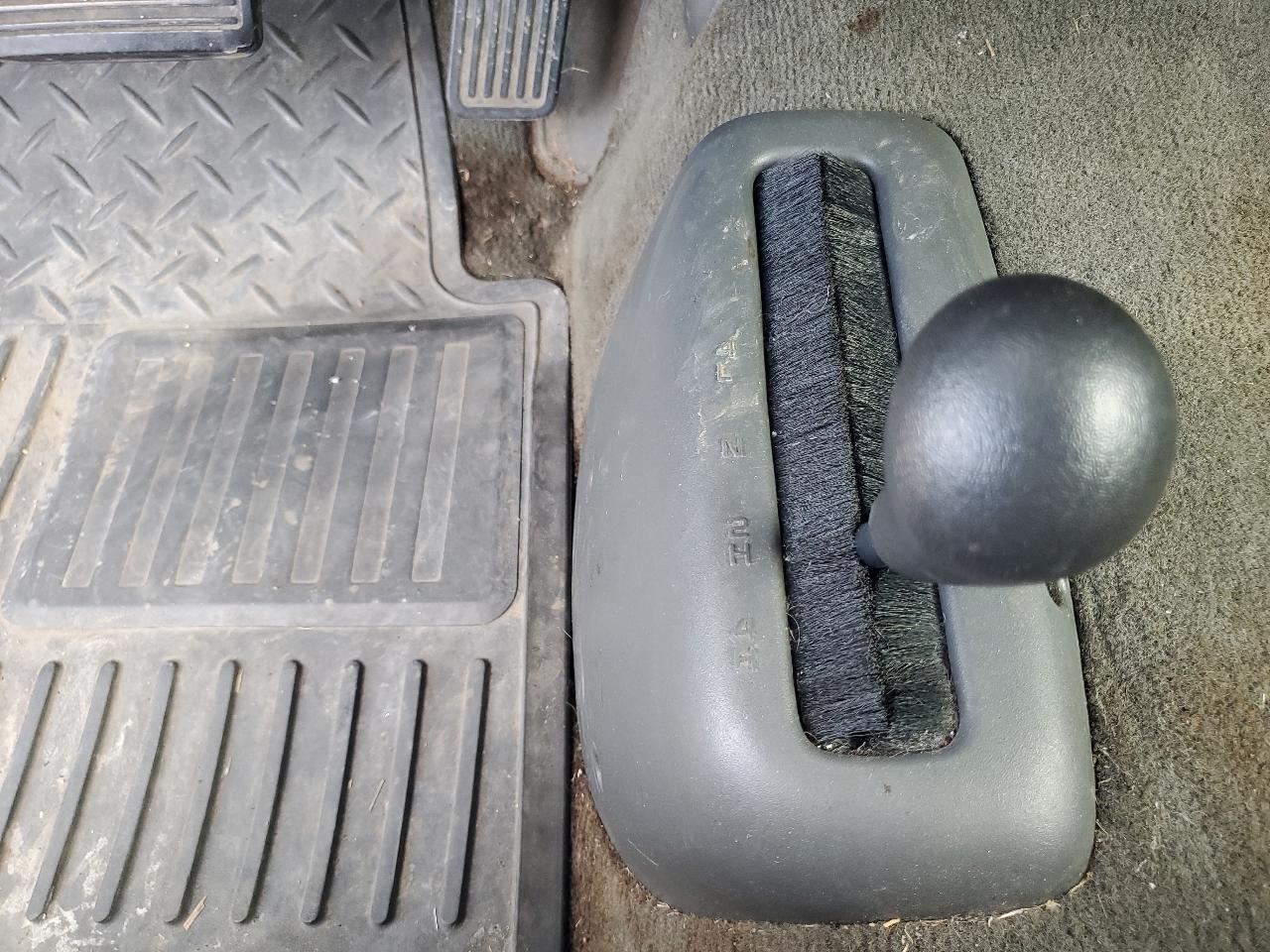 GMC Sierra 1500 4WD Ext Cab 134.0" Work Truck 2004