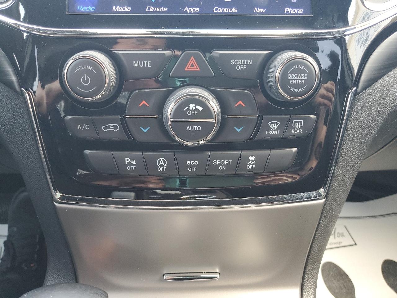 Jeep Grand Cherokee Altitude 4x4 2019