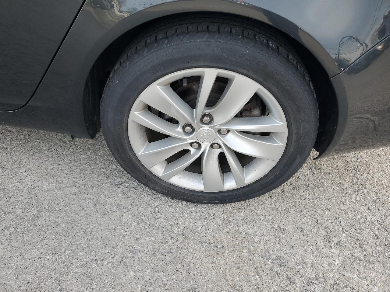 Buick Regal 4dr Sdn Turbo FWD 2015