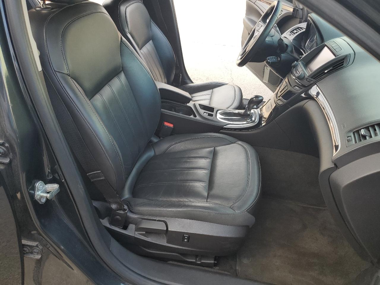 Buick Regal 4dr Sdn Turbo FWD 2015