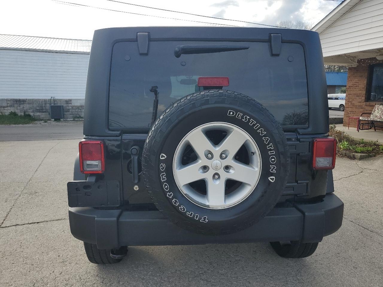 Jeep Wrangler Unlimited 4WD 4dr Sport 2016