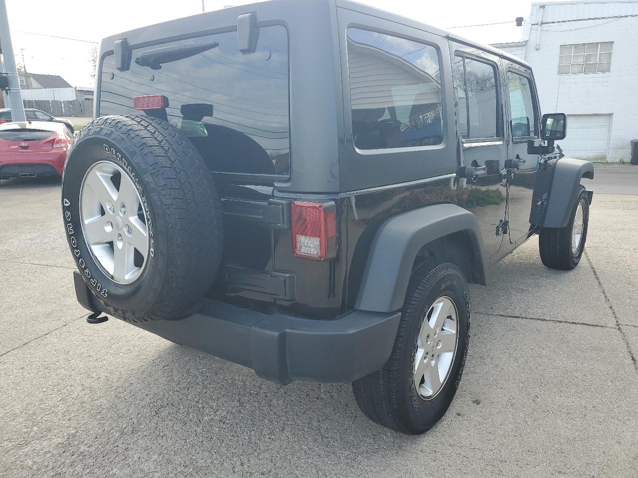 Jeep Wrangler Unlimited 4WD 4dr Sport 2016