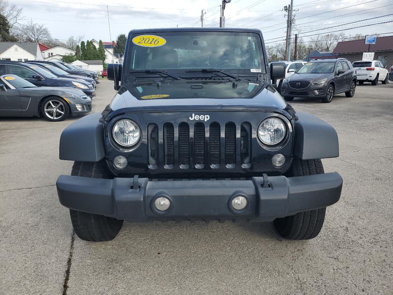 Jeep Wrangler Unlimited 4WD 4dr Sport 2016