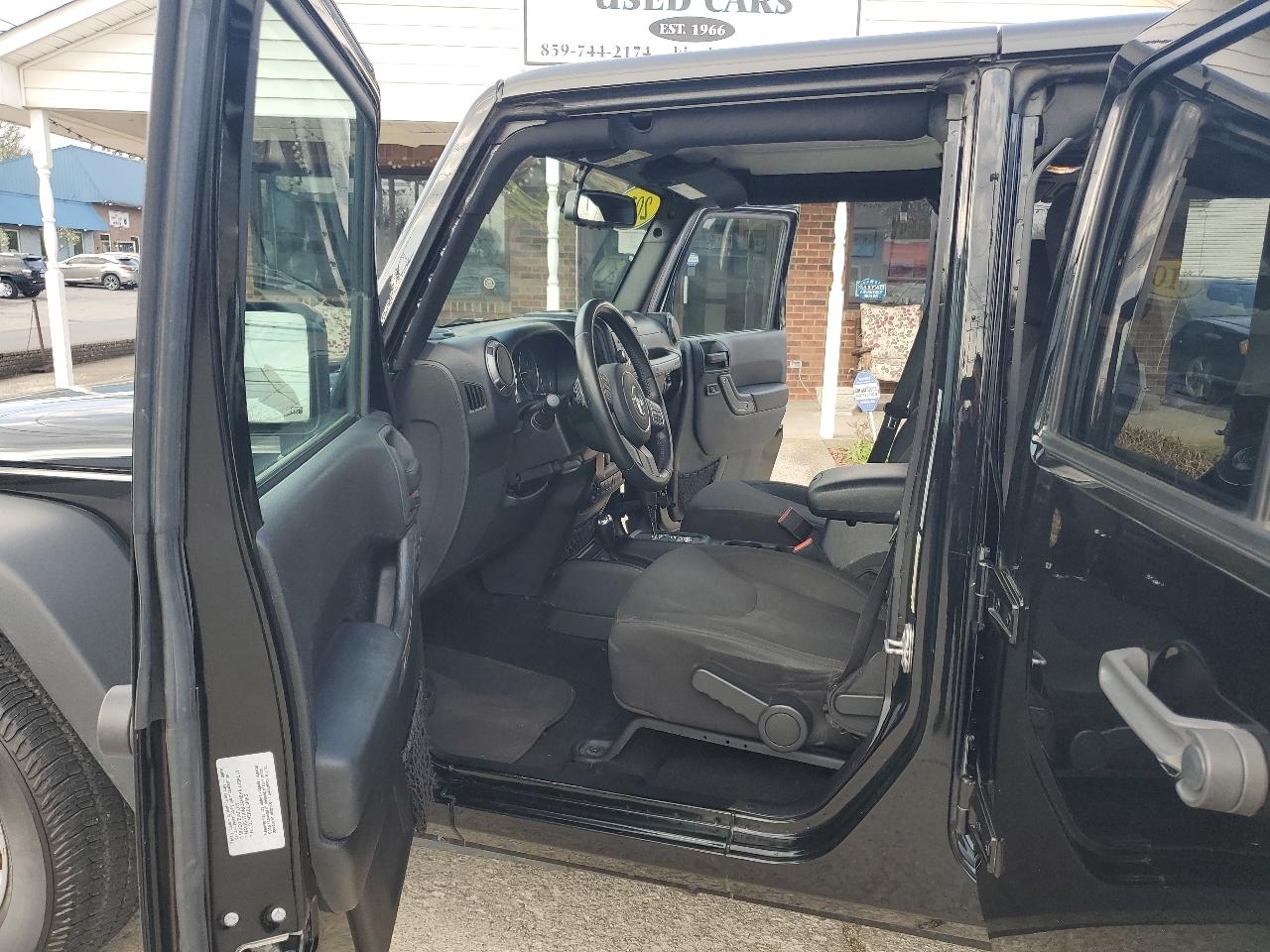 Jeep Wrangler Unlimited 4WD 4dr Sport 2016