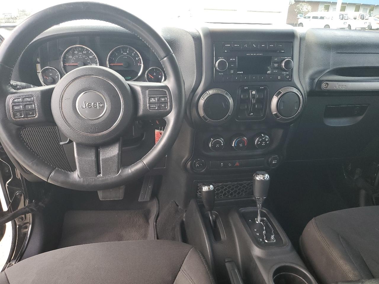 Jeep Wrangler Unlimited 4WD 4dr Sport 2016