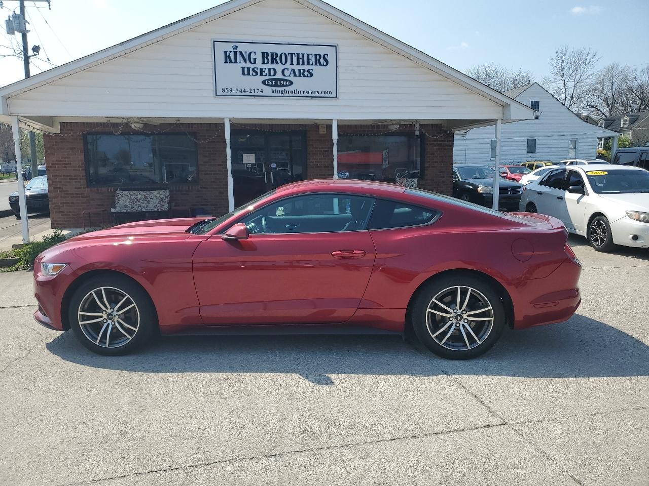 Ford Mustang 2dr Fastback EcoBoost 2016