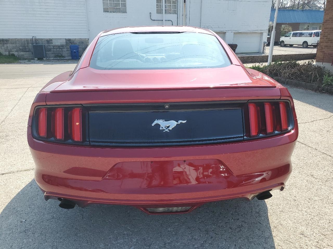 Ford Mustang 2dr Fastback EcoBoost 2016