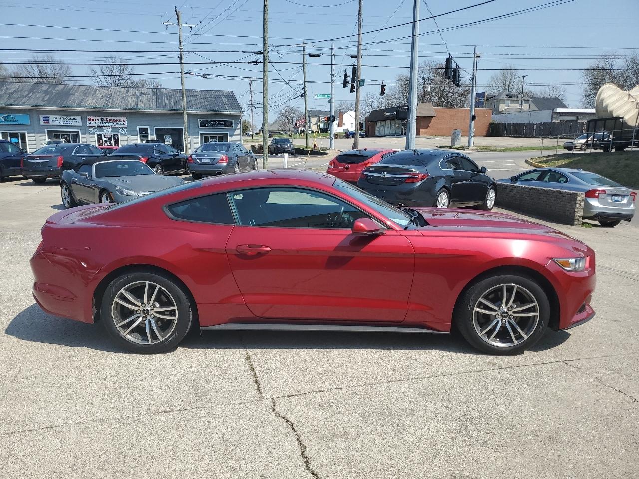 Ford Mustang 2dr Fastback EcoBoost 2016