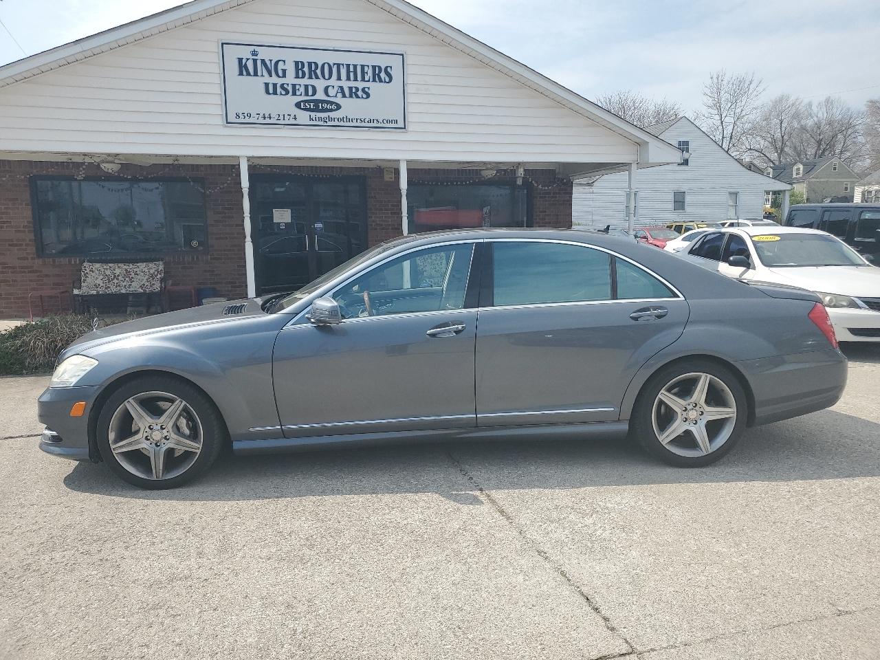 Mercedes-Benz S-Class 4dr Sdn S 550 RWD 2011