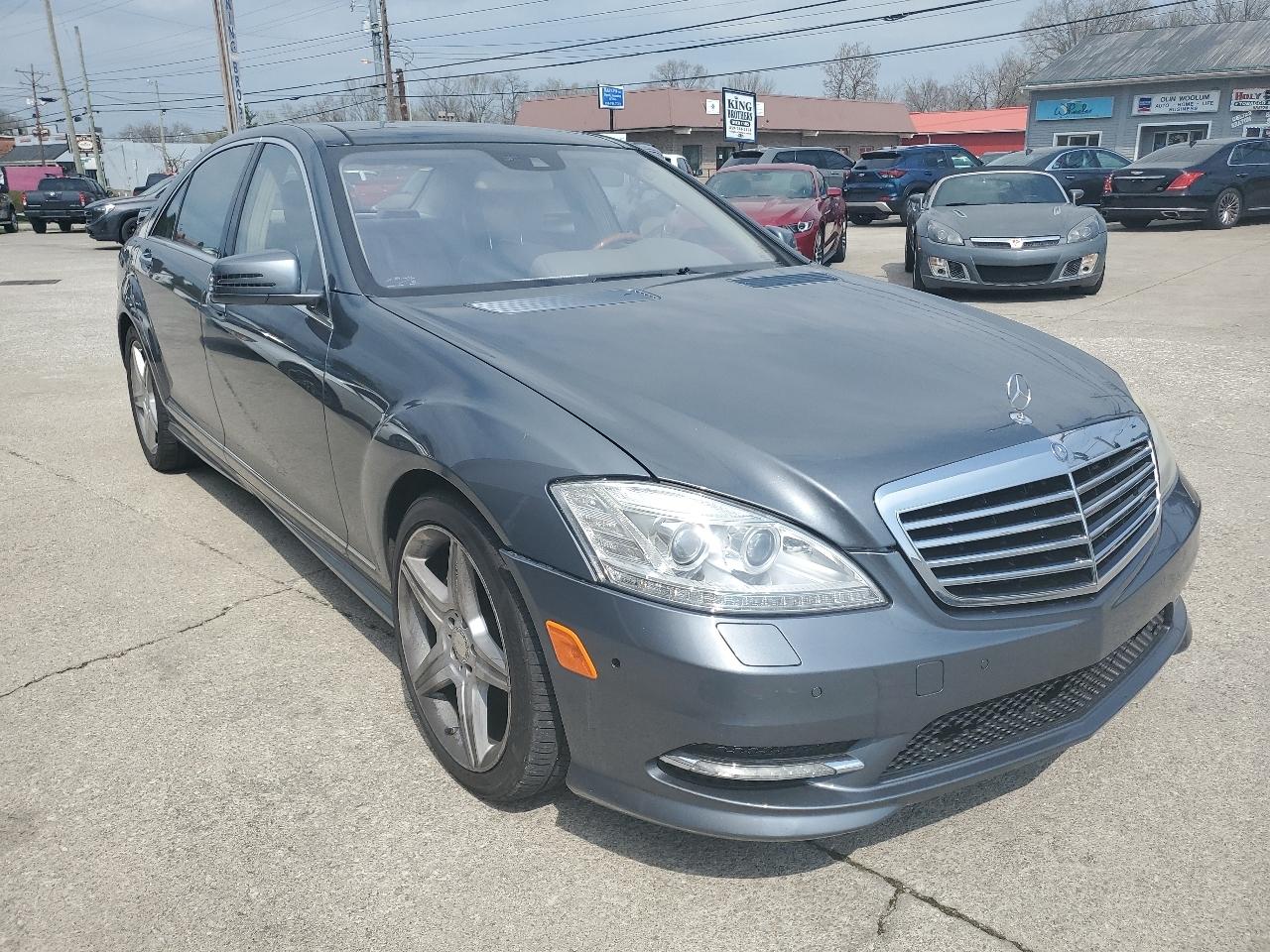 Mercedes-Benz S-Class 4dr Sdn S 550 RWD 2011