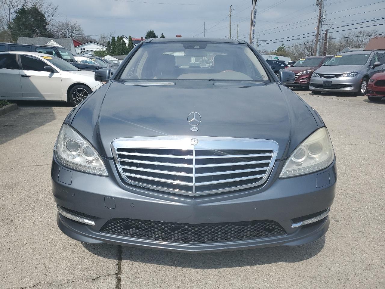 Mercedes-Benz S-Class 4dr Sdn S 550 RWD 2011