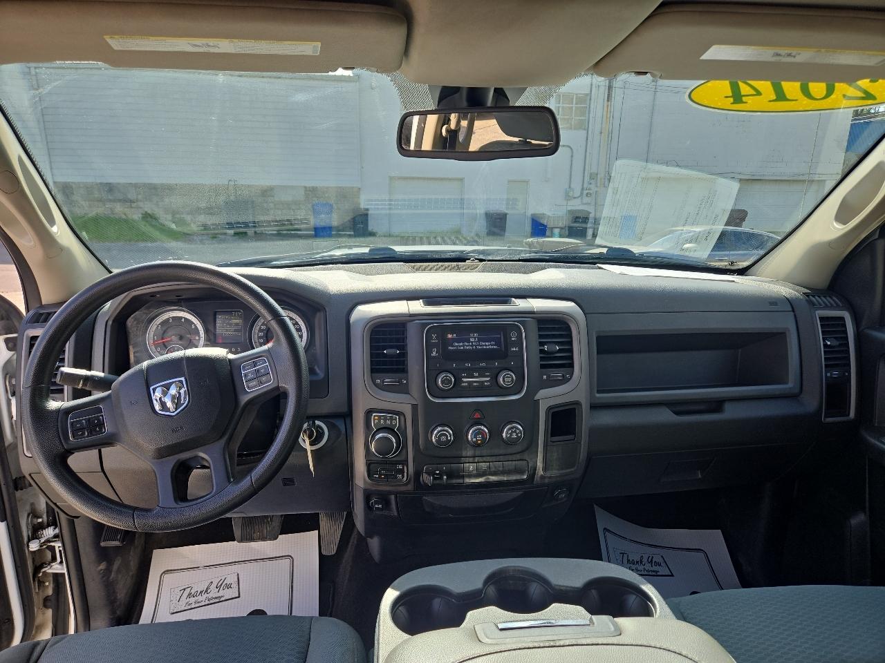 RAM 1500 4WD Crew Cab 140.5" Express 2014