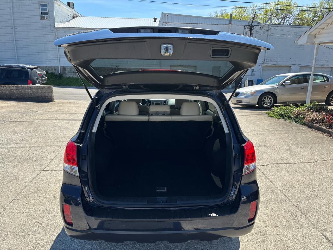 Subaru Outback 4dr Wgn H4 Auto 2.5i Limited 2012