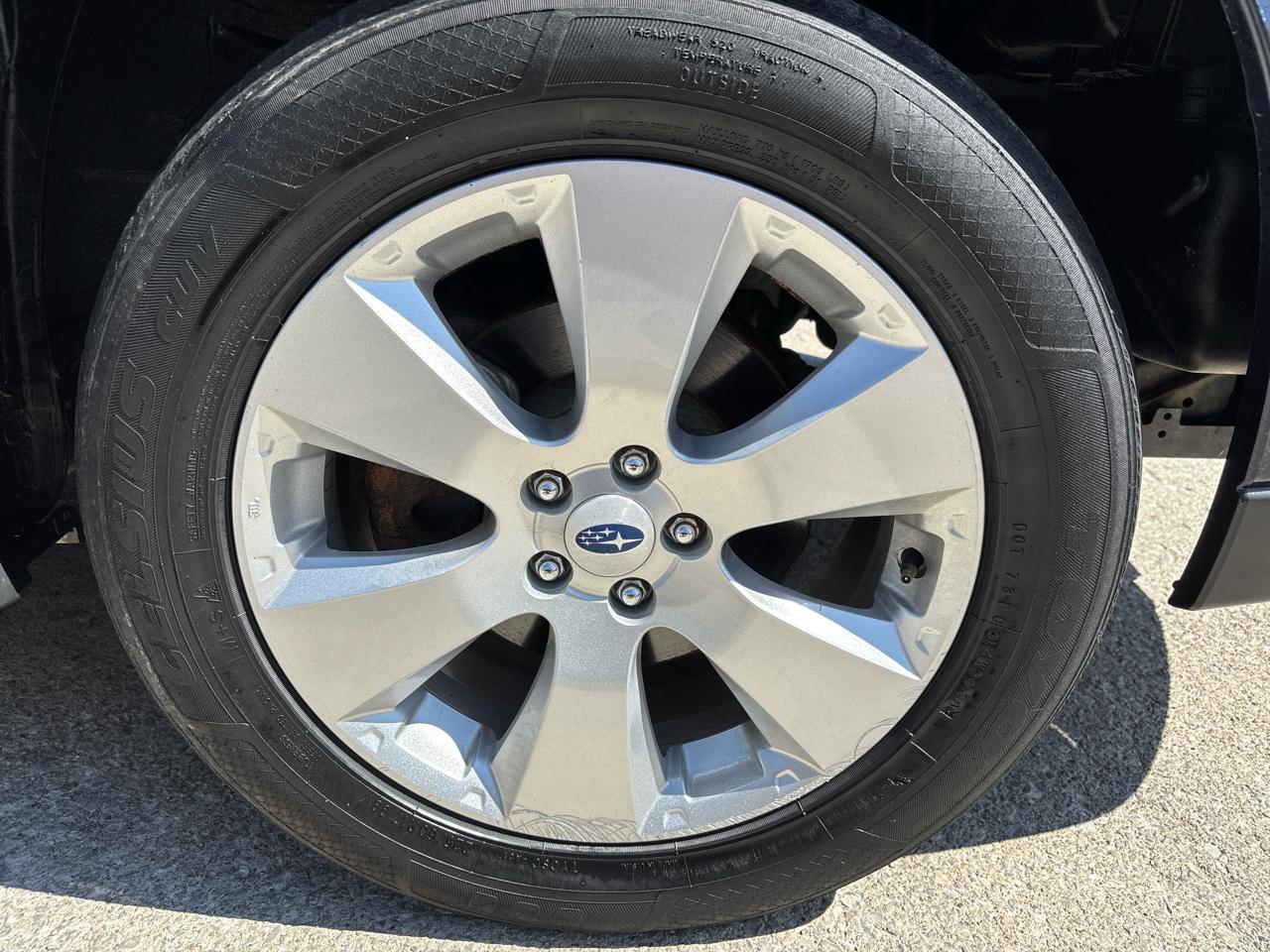 Subaru Outback 4dr Wgn H4 Auto 2.5i Limited 2012