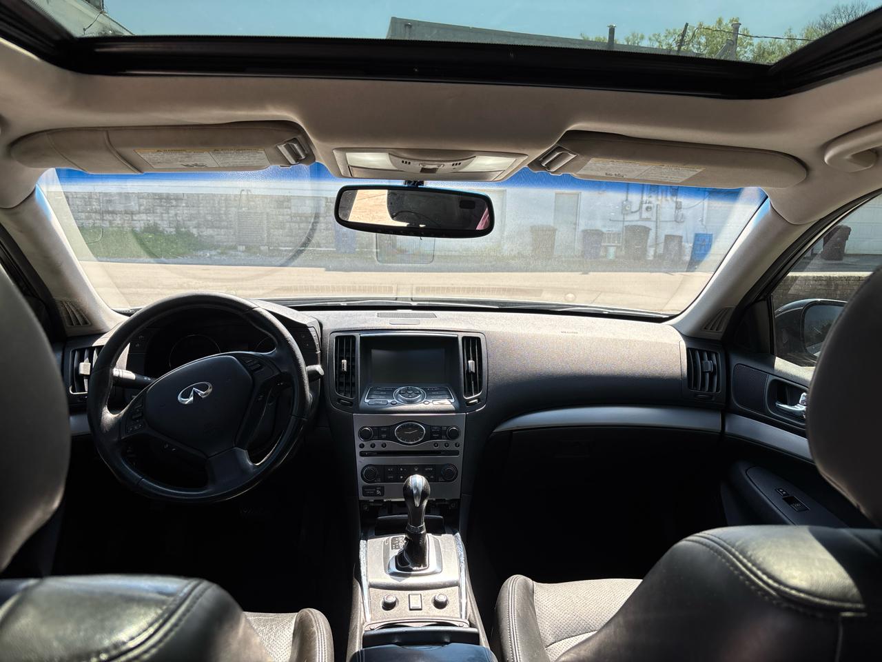 Infiniti G37 Sedan 4dr x AWD 2012