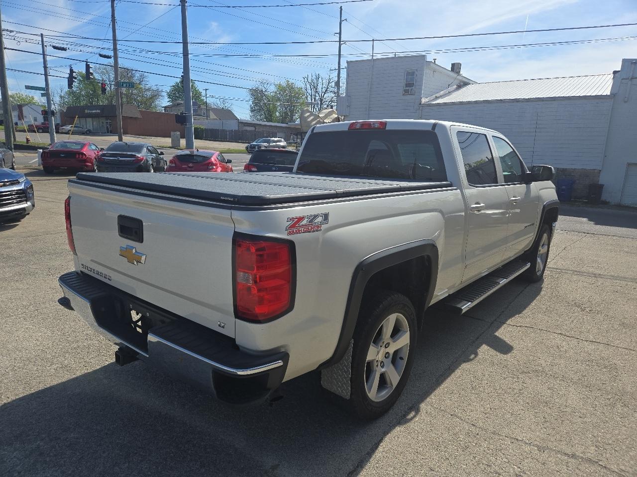 Chevrolet Silverado 1500 4WD Crew Cab 153.0" LT w/2LT 2015
