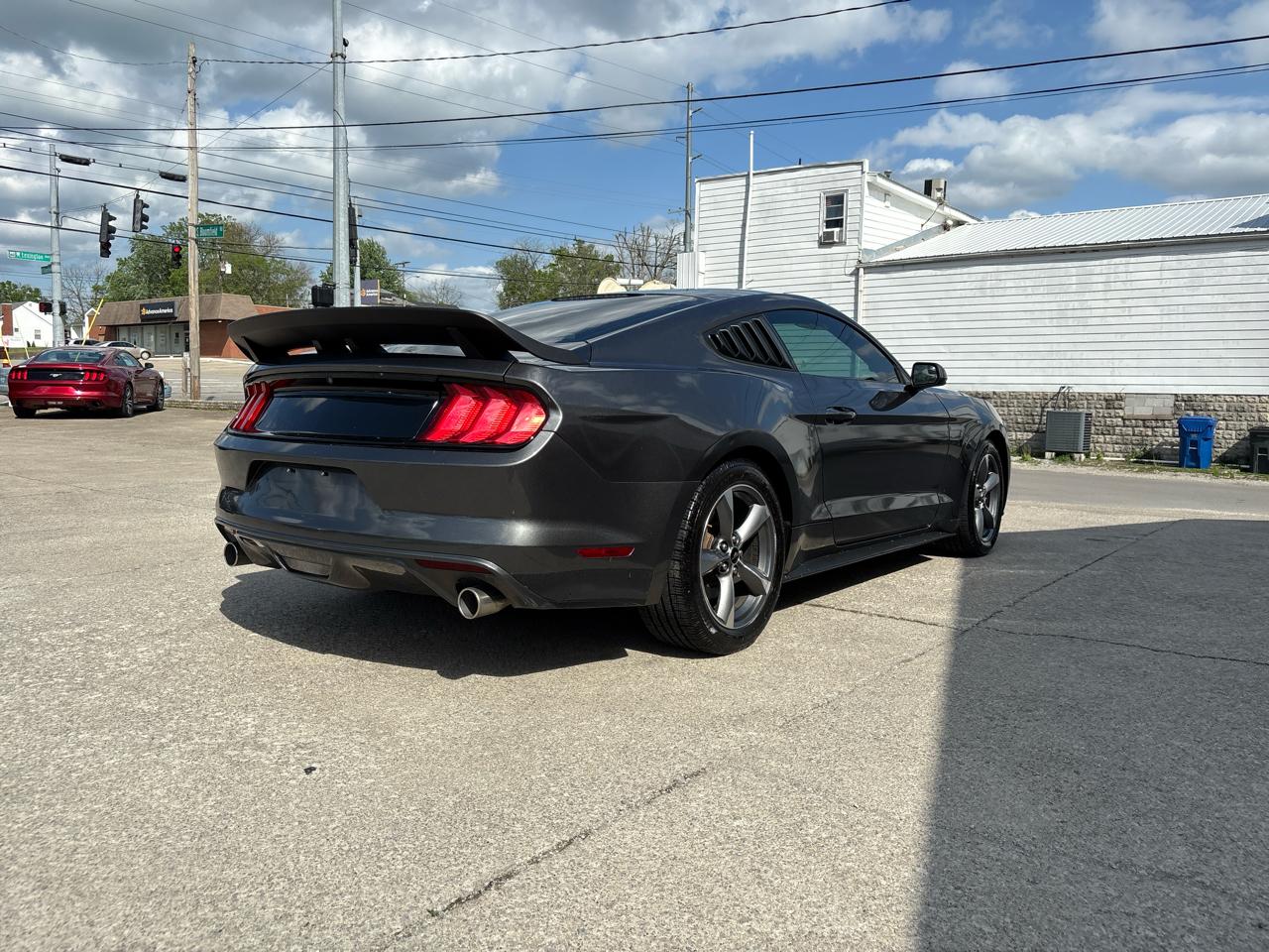 Ford Mustang 2dr Fastback V6 2016