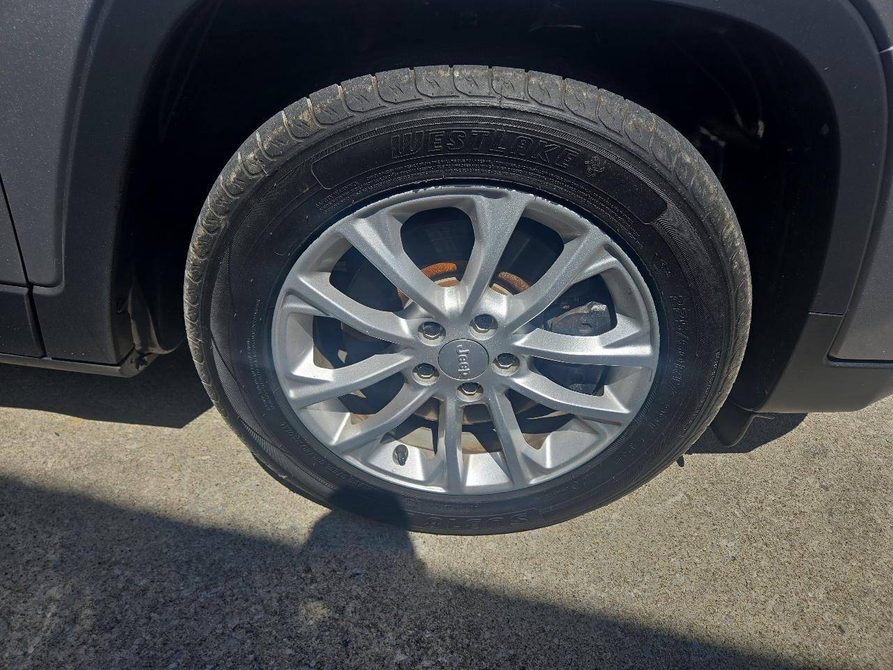 Jeep Cherokee Latitude FWD 2020