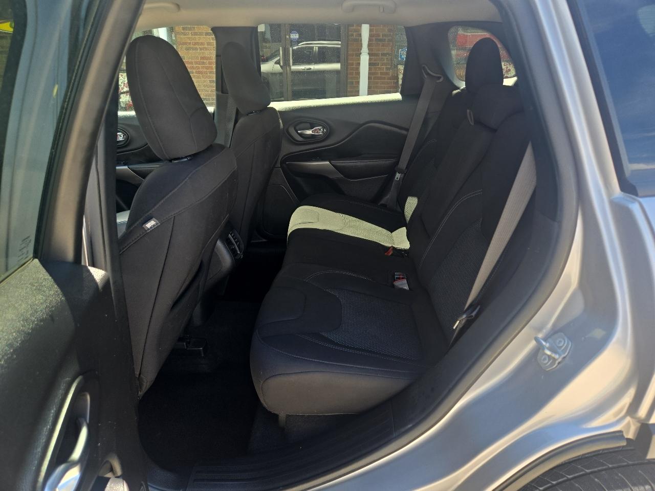 Jeep Cherokee Latitude FWD 2020