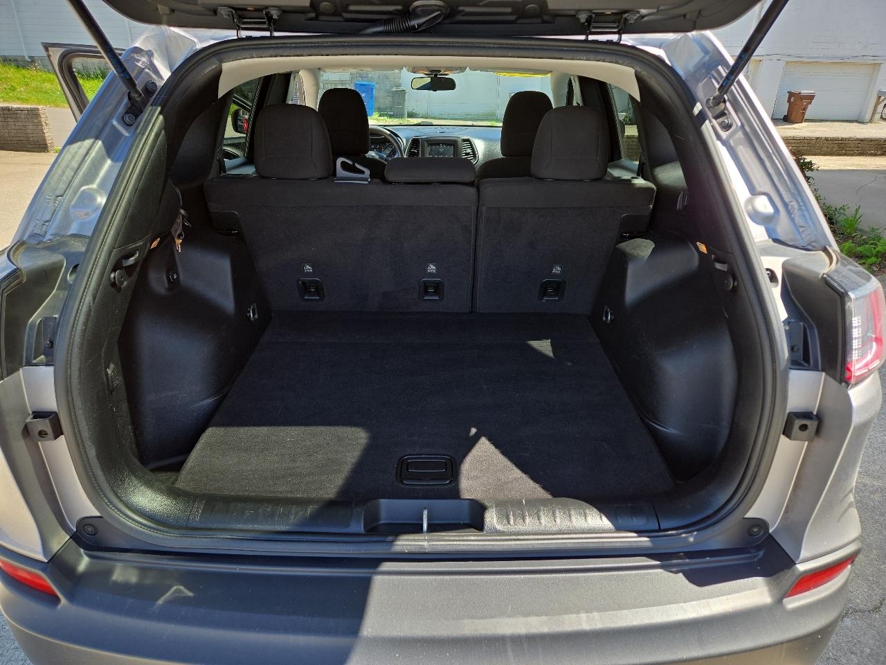 Jeep Cherokee Latitude FWD 2020