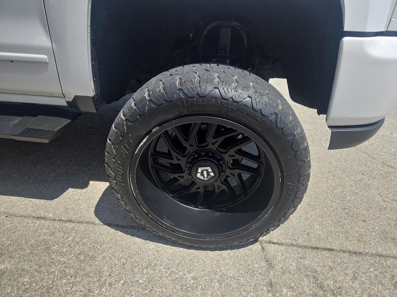 Chevrolet Silverado 1500 4WD Crew Cab 143.5" LT w/2LT 2018