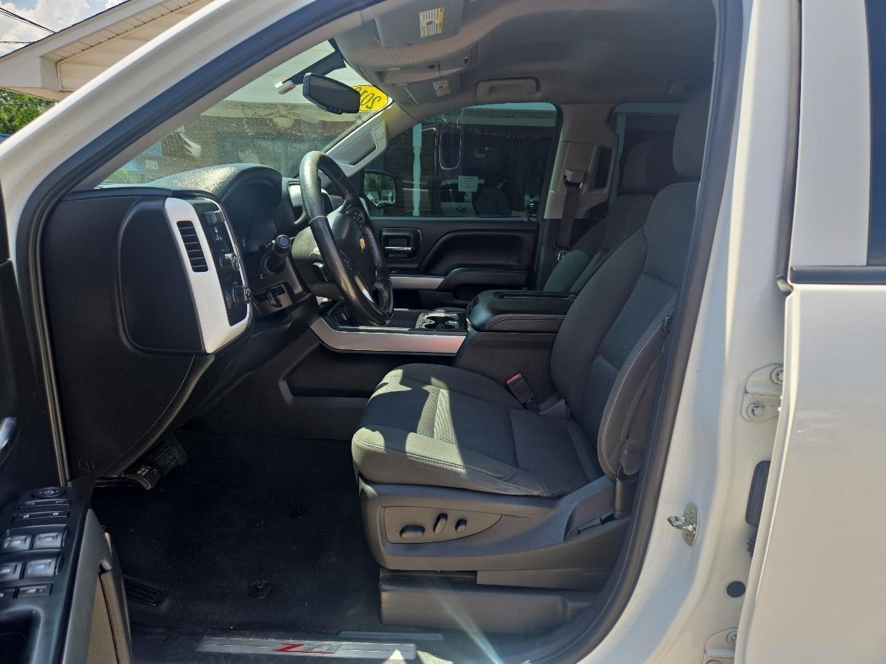 Chevrolet Silverado 1500 4WD Crew Cab 143.5" LT w/2LT 2018