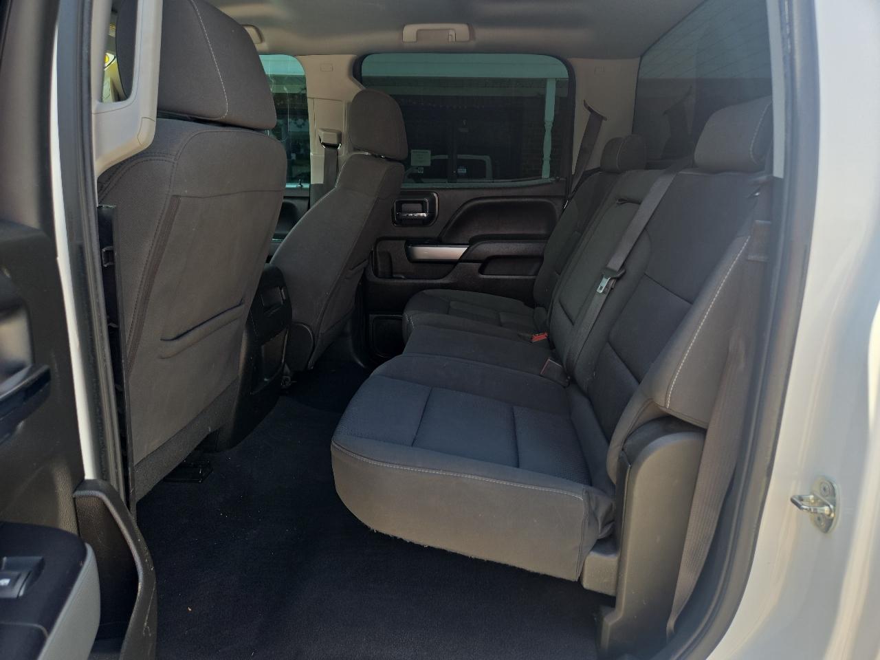 Chevrolet Silverado 1500 4WD Crew Cab 143.5" LT w/2LT 2018