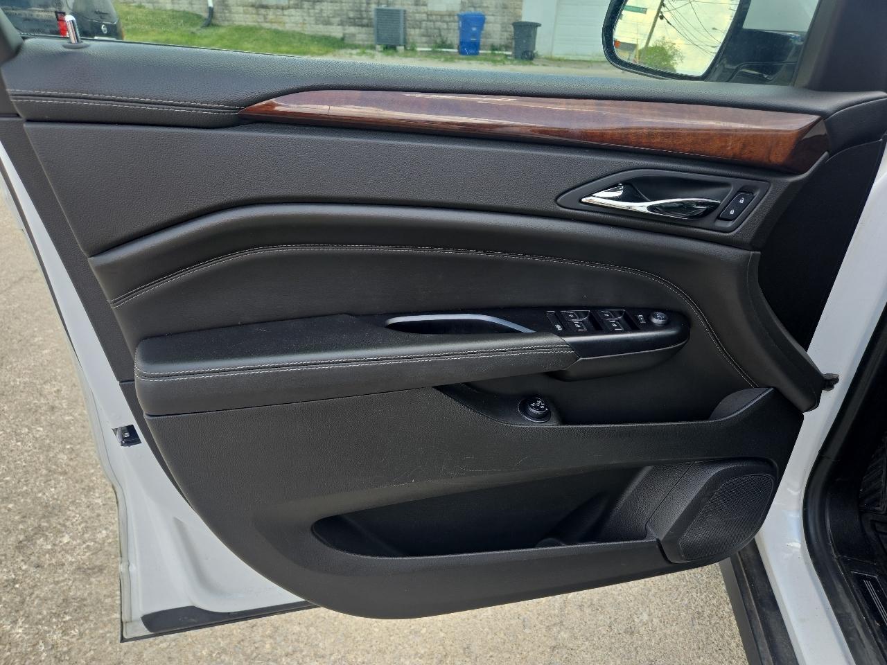 Cadillac SRX AWD 4dr Luxury Collection 2015