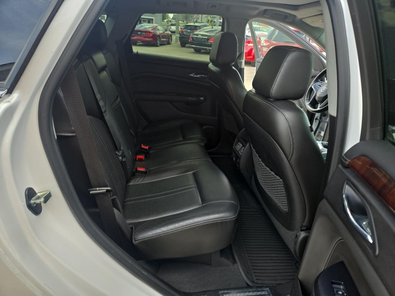 Cadillac SRX AWD 4dr Luxury Collection 2015