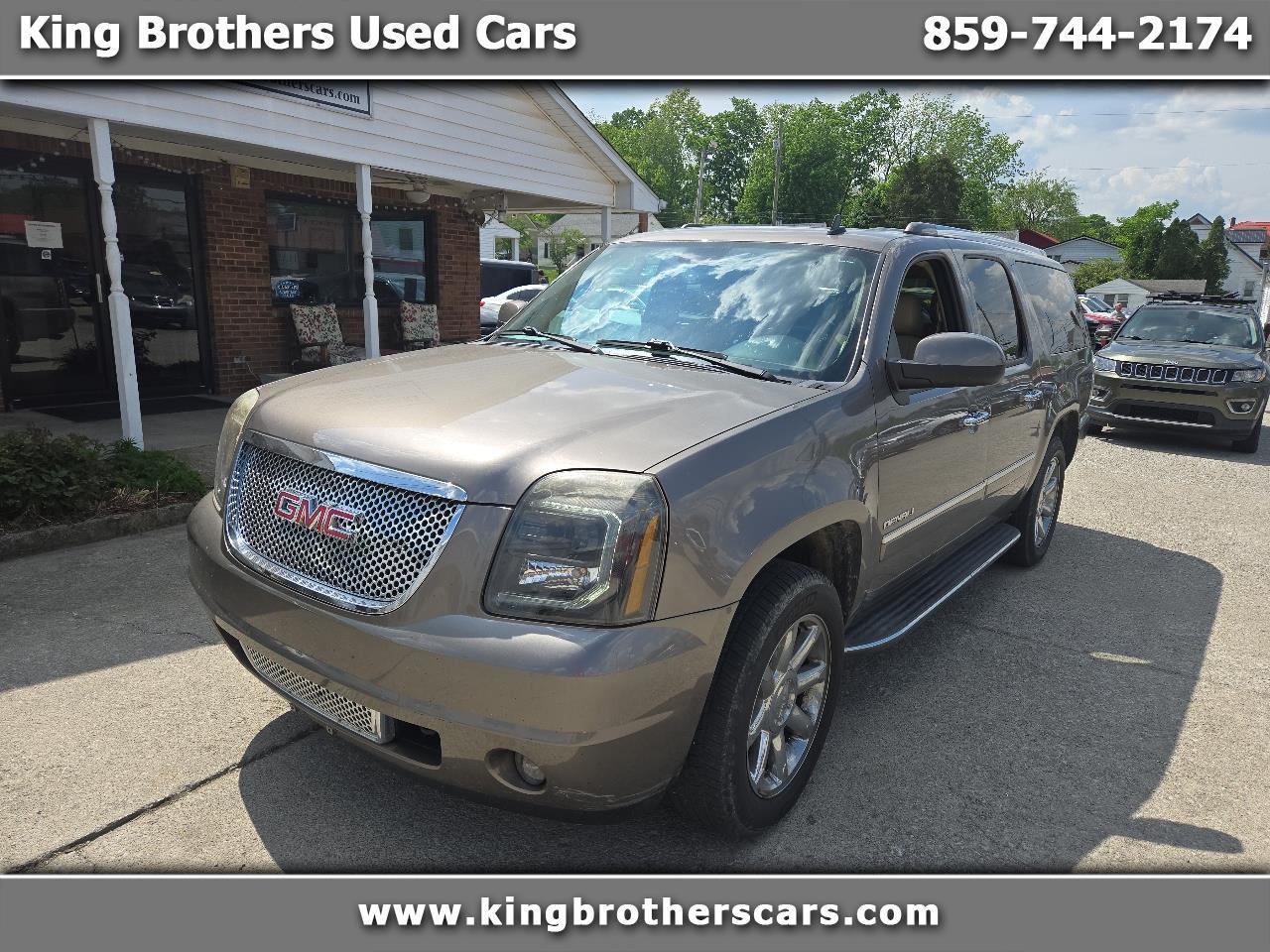 2012 GMC Yukon XL AWD 4dr 1500 Denali