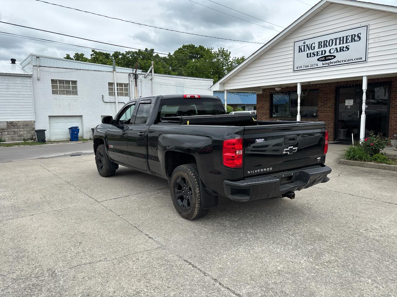 Chevrolet Silverado 1500 4WD Double Cab 143.5" LT w/2LT 2017