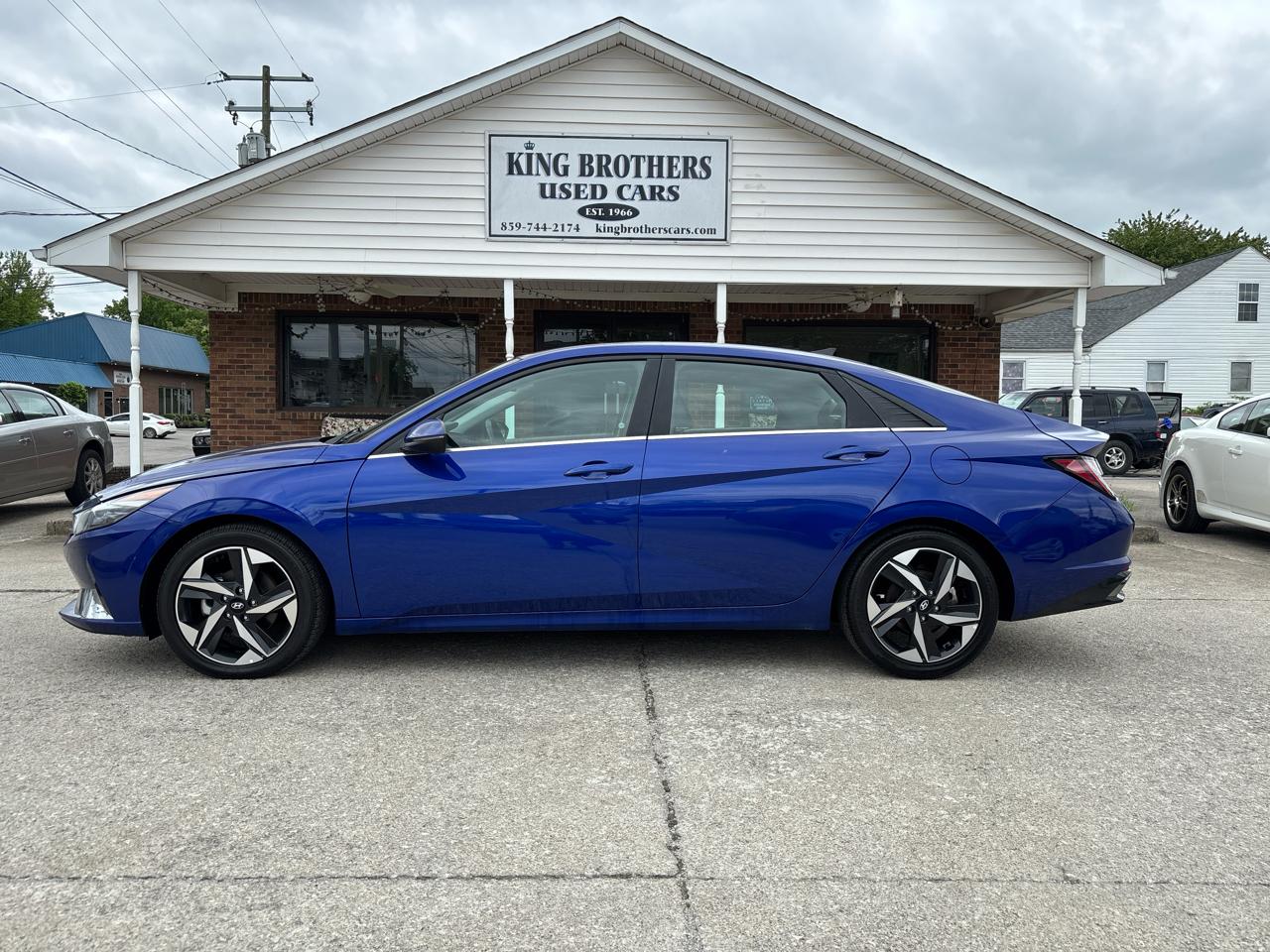 Hyundai Elantra Hybrid Limited DCT 2022