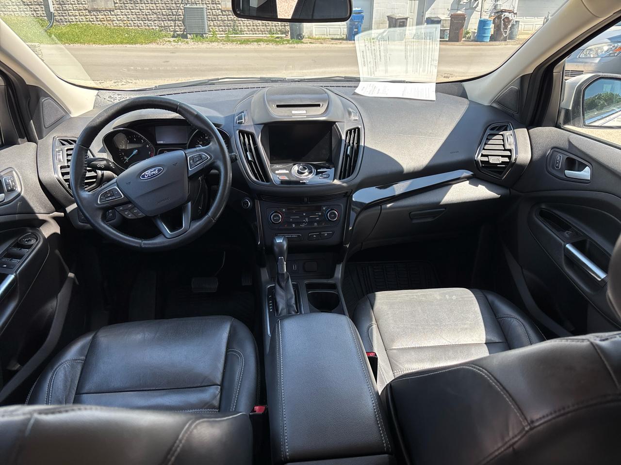 Ford Escape Titanium 4WD 2017