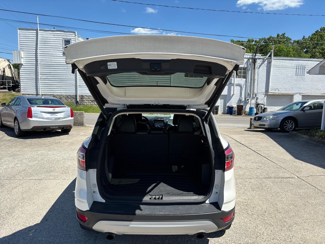 Ford Escape Titanium 4WD 2017