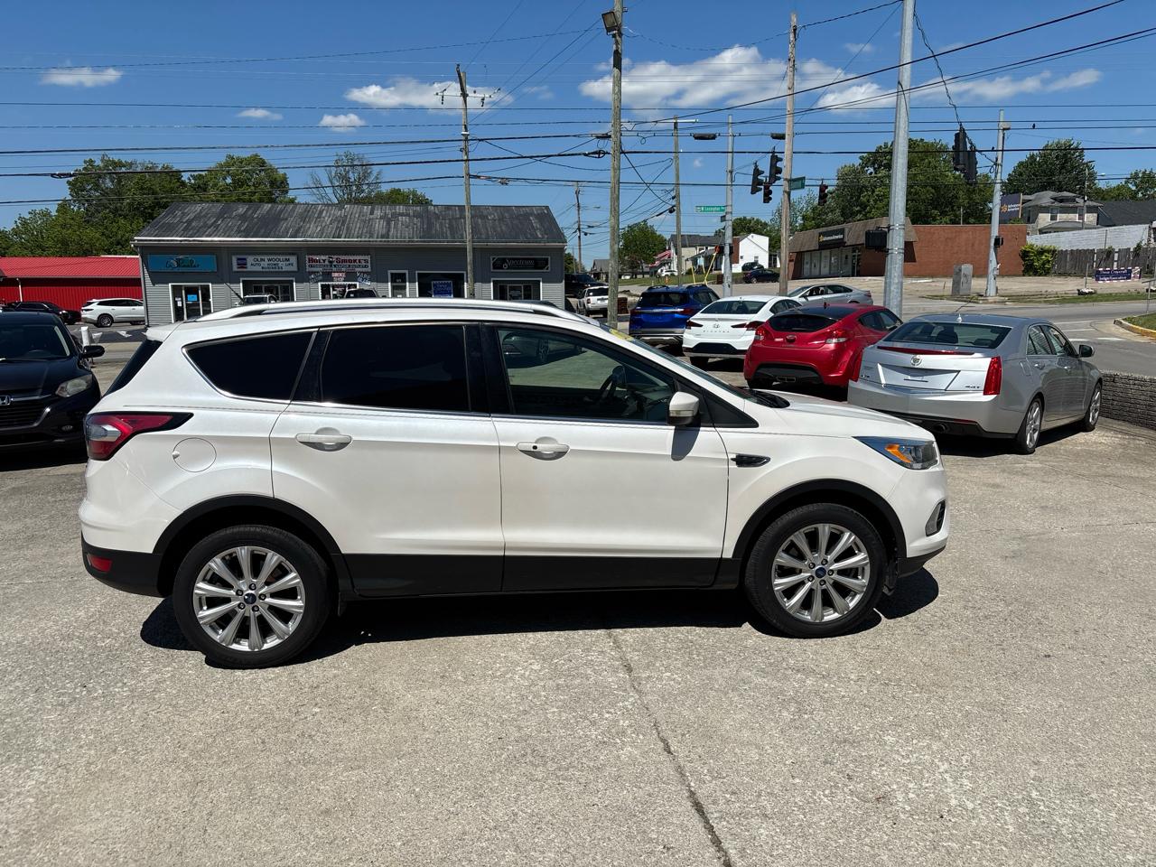 Ford Escape Titanium 4WD 2017