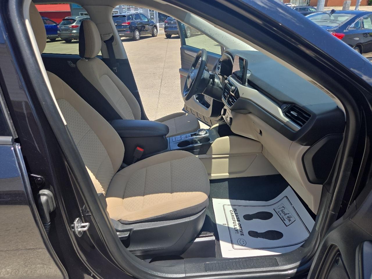 Ford Escape SE FWD 2021