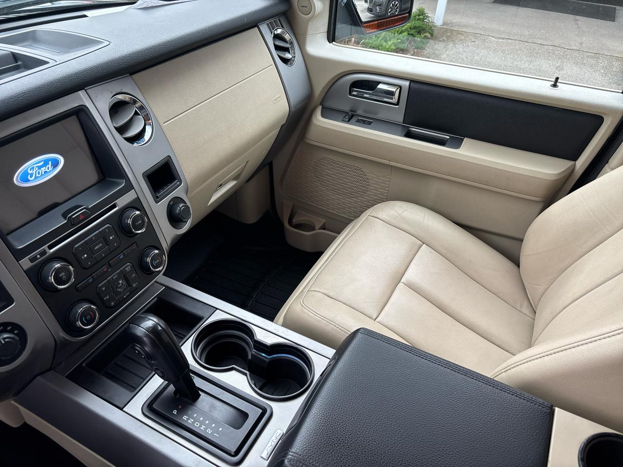 Ford Expedition 4WD 4dr King Ranch 2016