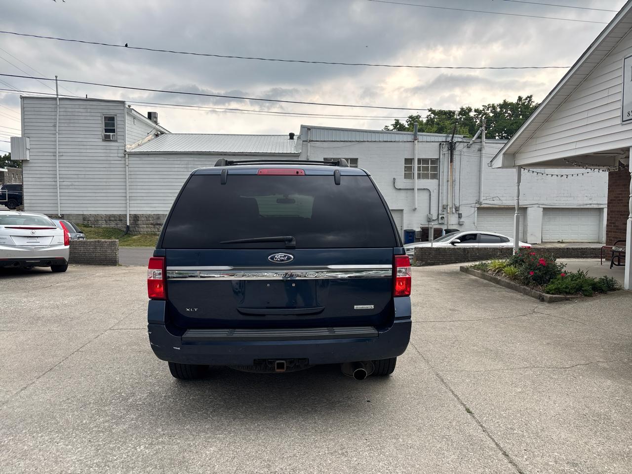 Ford Expedition 4WD 4dr King Ranch 2016