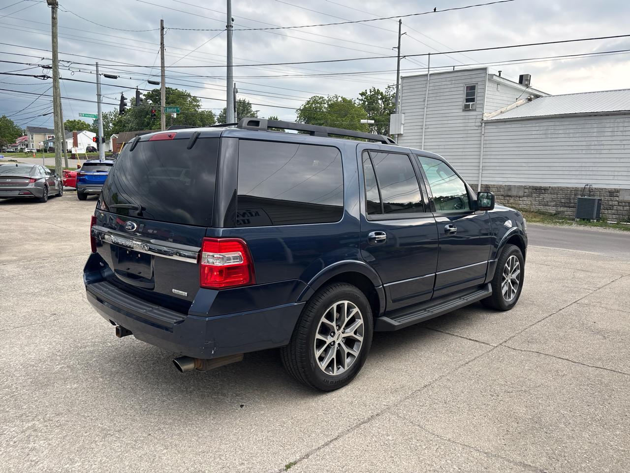 Ford Expedition 4WD 4dr King Ranch 2016