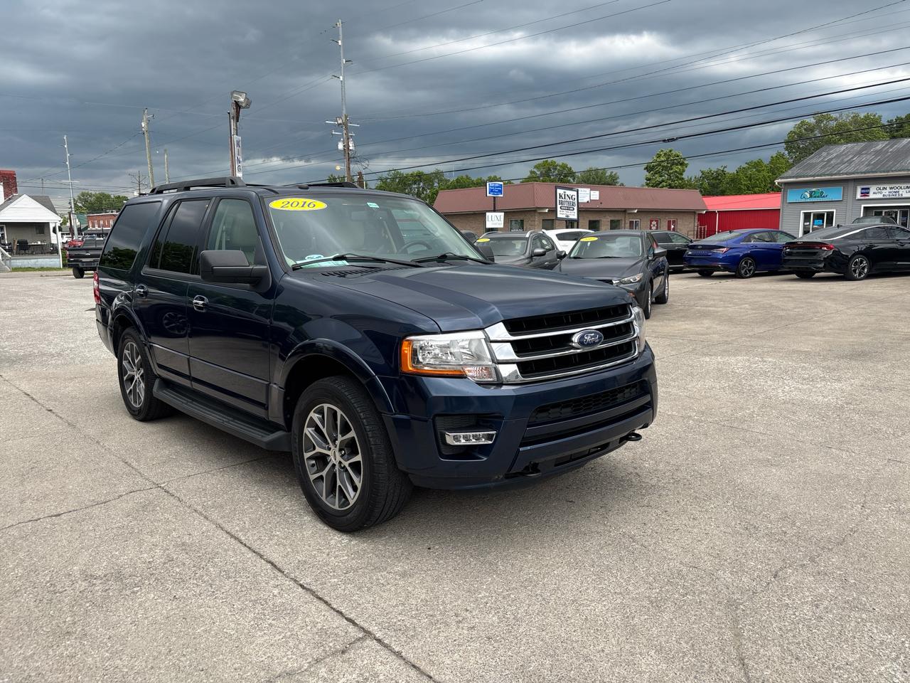 Ford Expedition 4WD 4dr King Ranch 2016