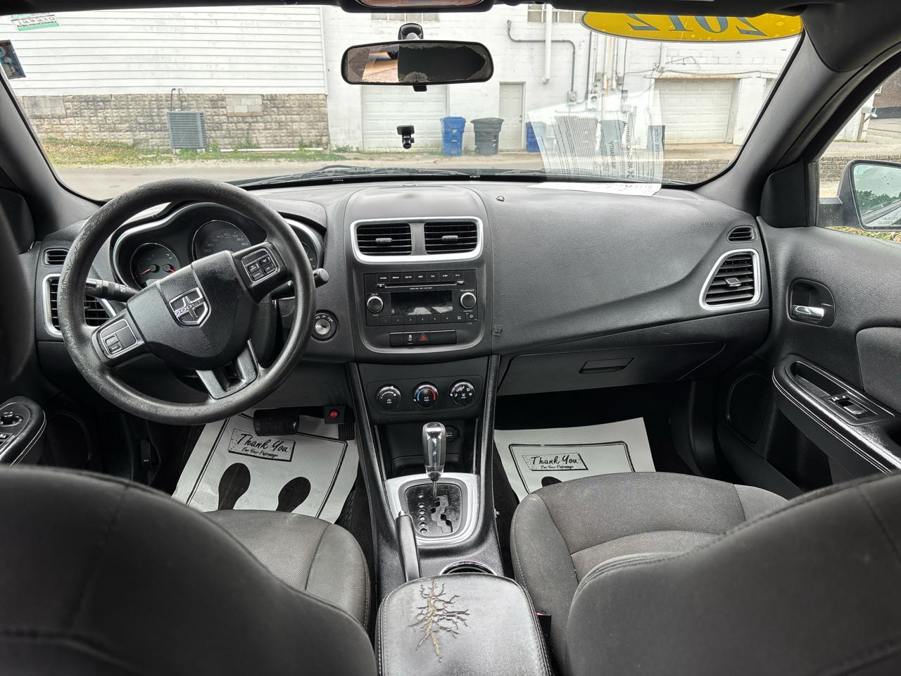 Dodge Avenger 4dr Sdn SE 2012