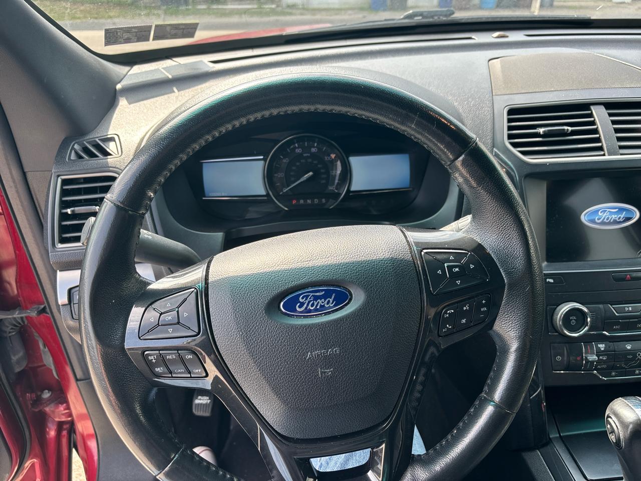 Ford Explorer XLT 4WD 2019