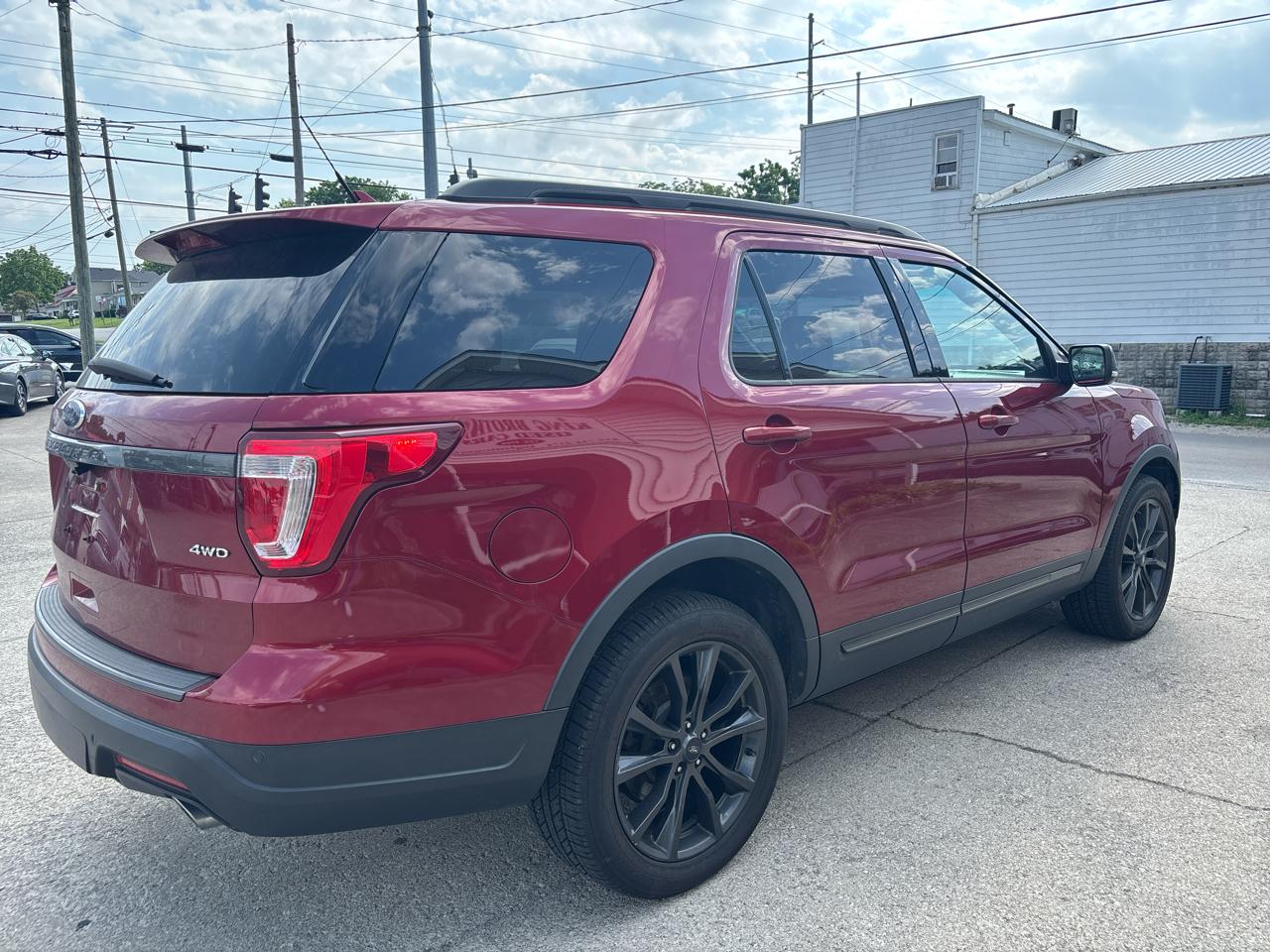 Ford Explorer XLT 4WD 2019