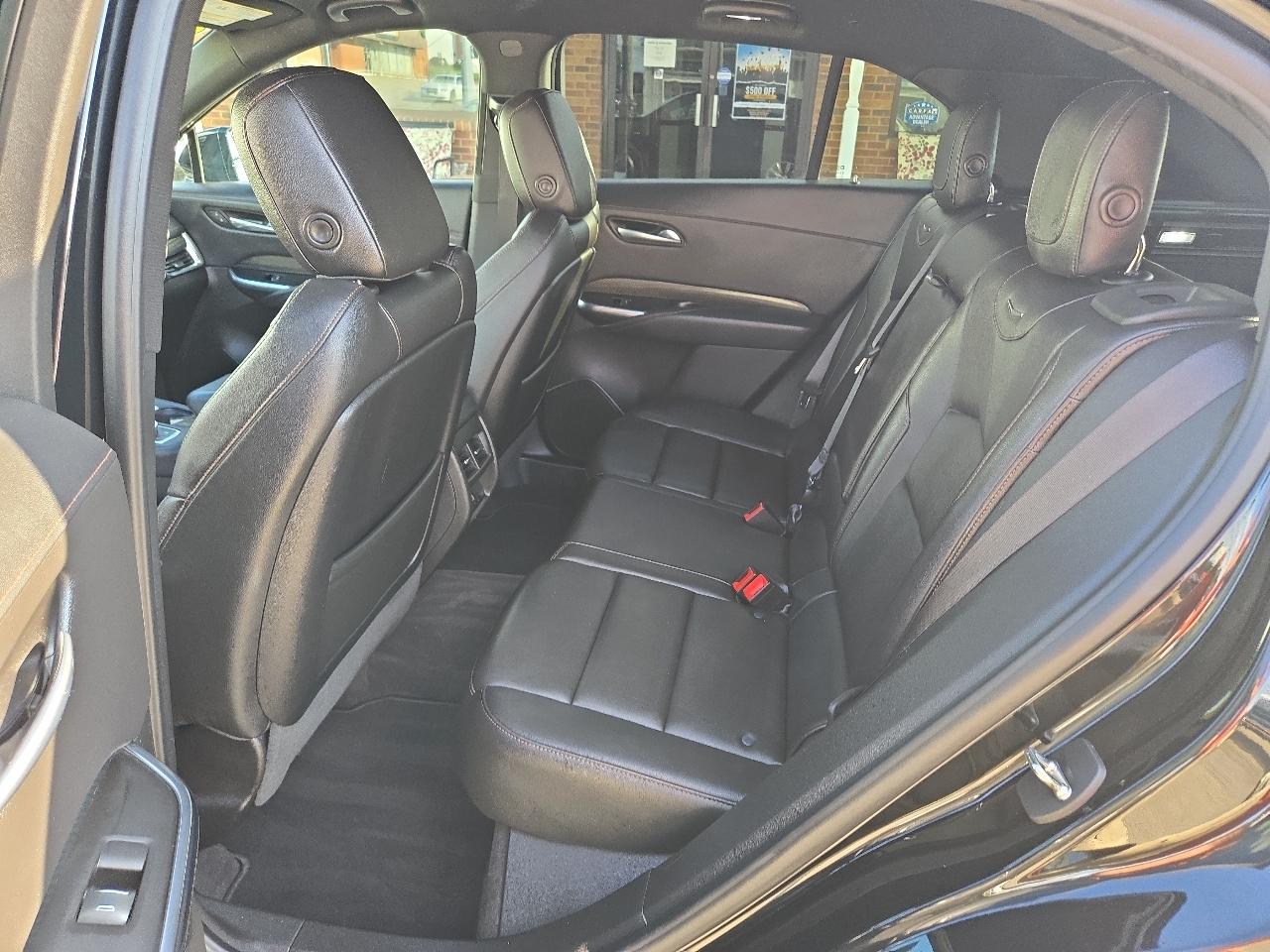Cadillac XT4 FWD 4dr Sport 2019