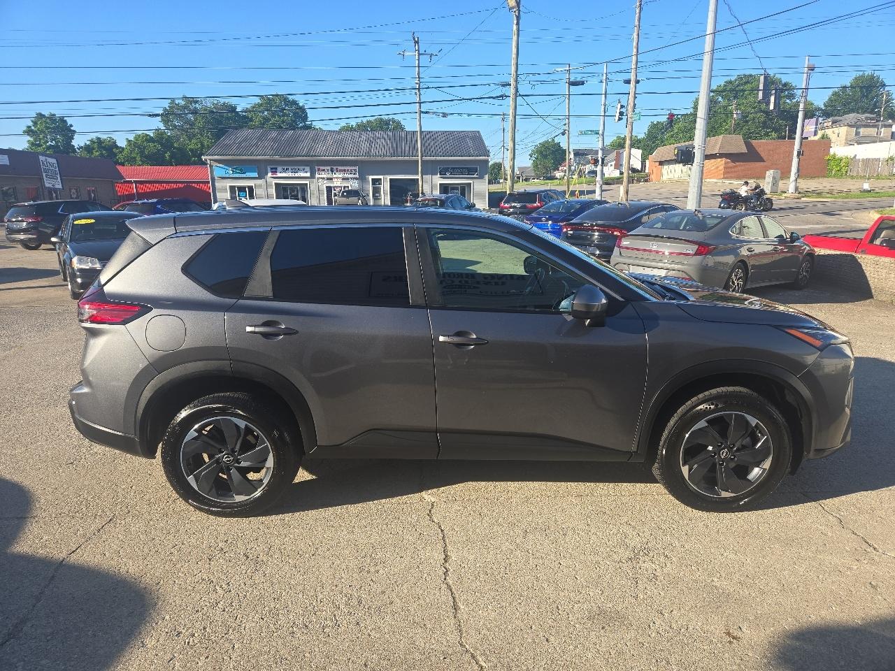Nissan Rogue AWD SV 2025