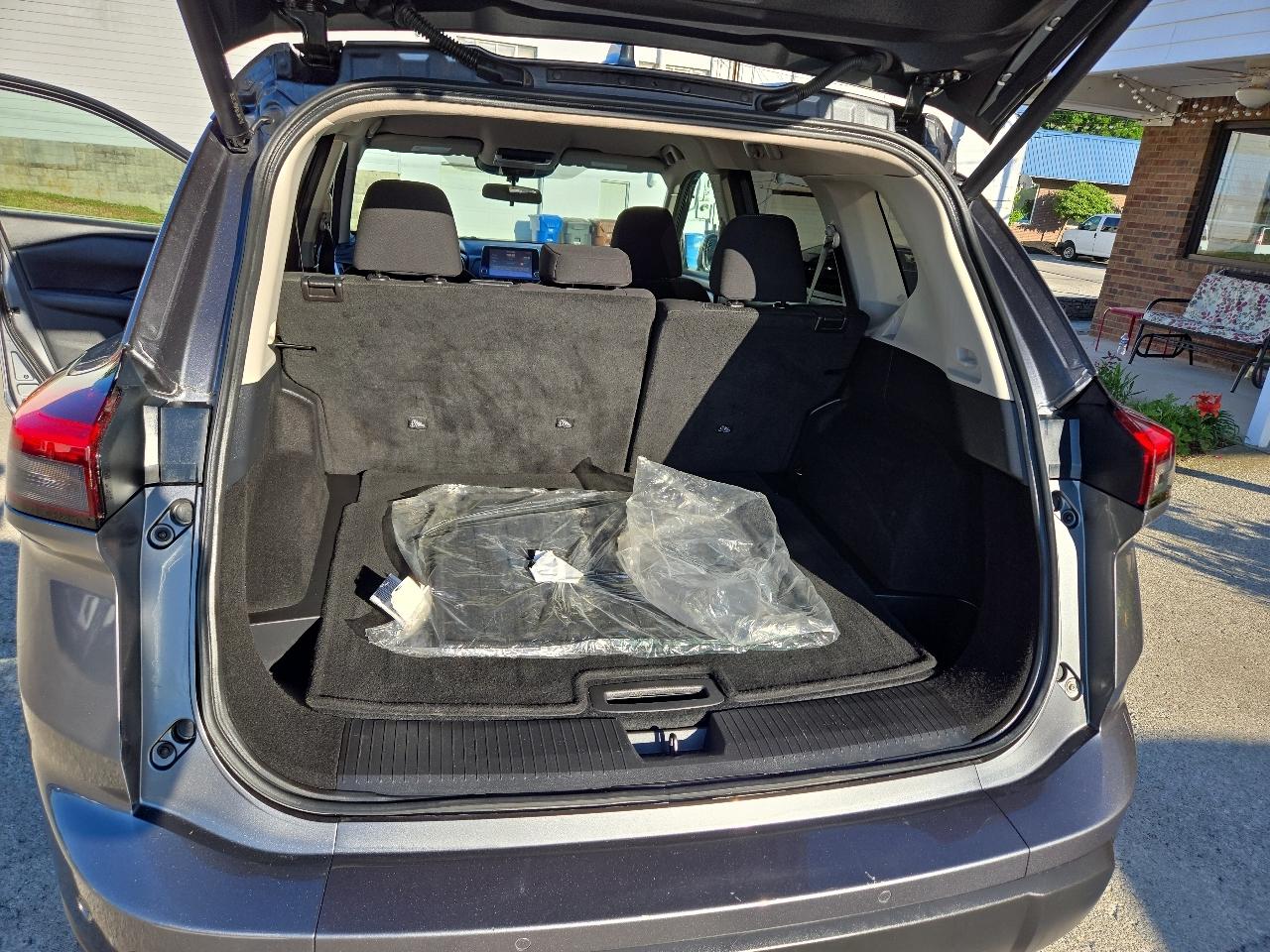 Nissan Rogue AWD SV 2025
